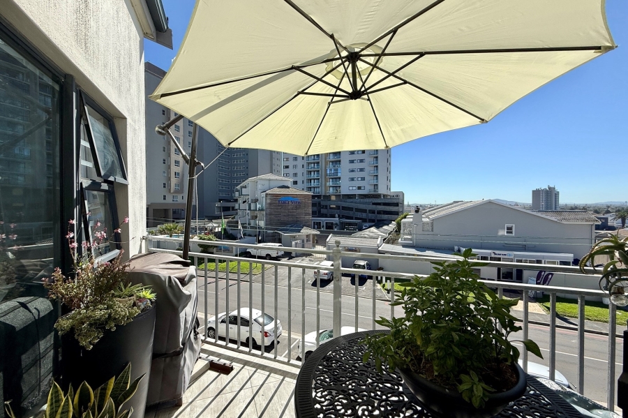 2 Bedroom Property for Sale in Beachfront Western Cape